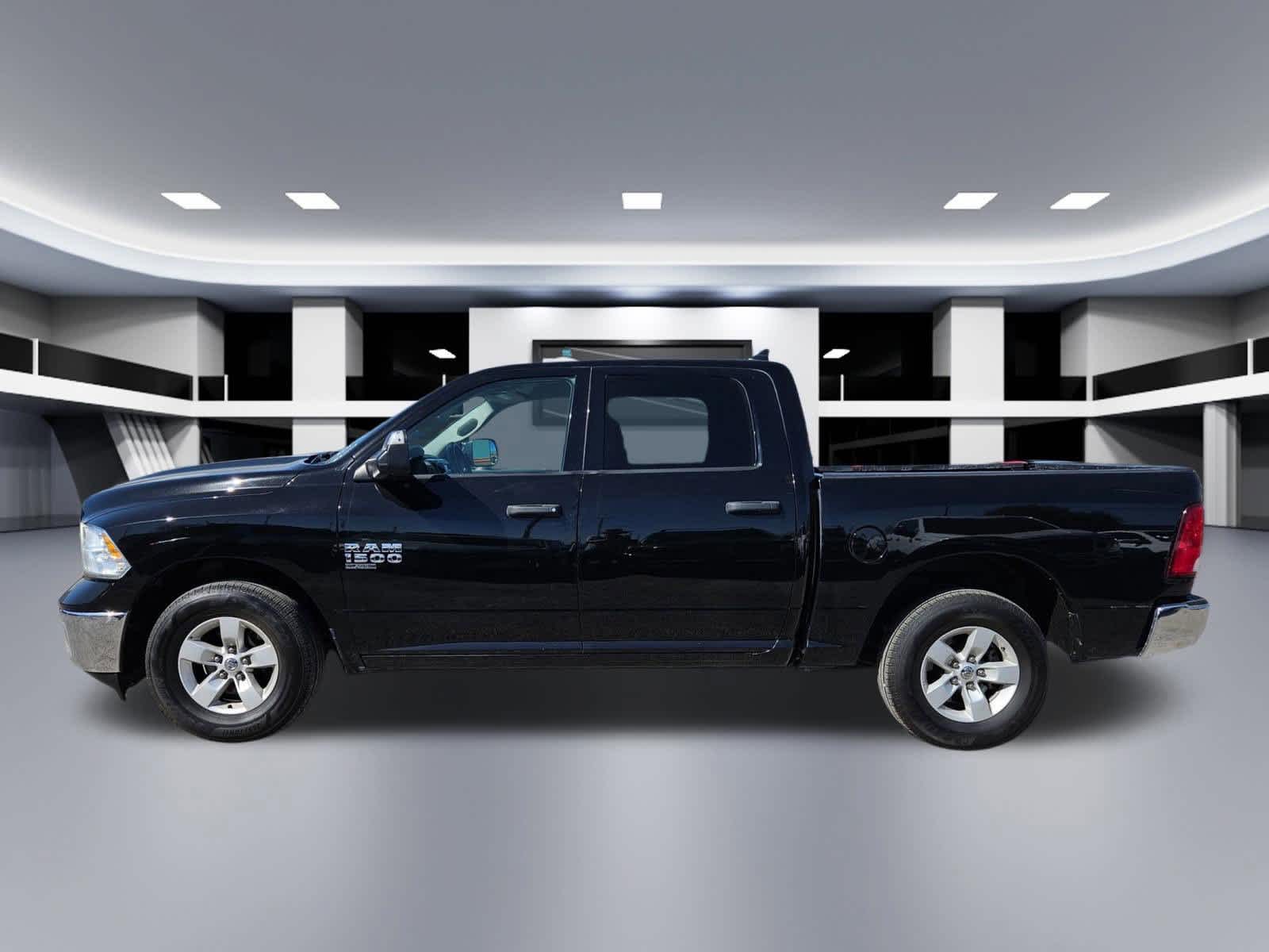 Thumbnail: 2023 RAM 1500 Classic - 2