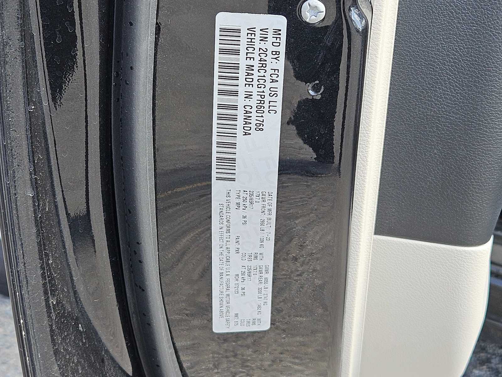 Thumbnail: 2023 Chrysler Voyager - 26