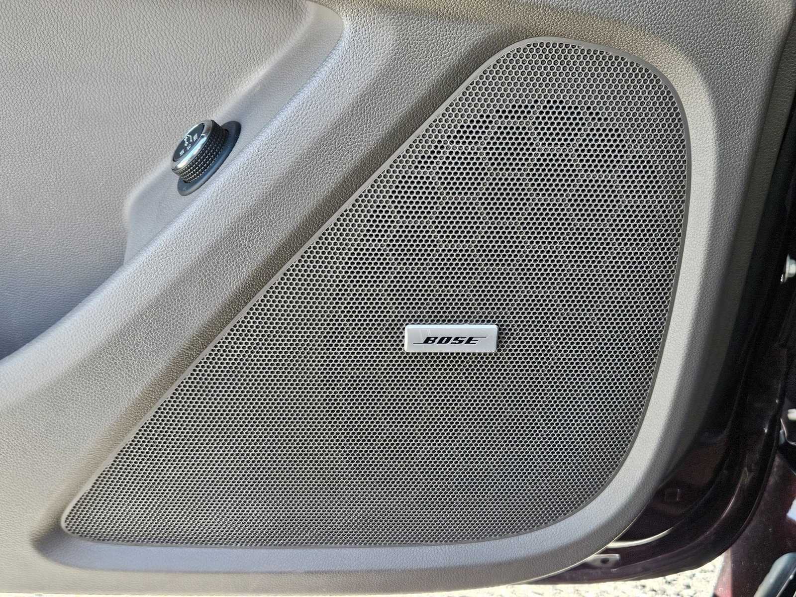 Thumbnail: 2019 Chevrolet Traverse - 32