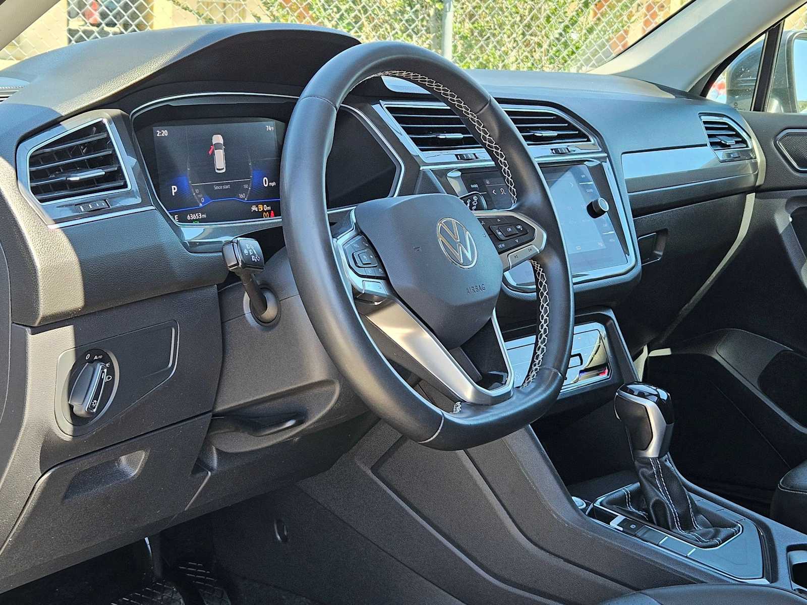 Thumbnail: 2022 Volkswagen Tiguan - 2