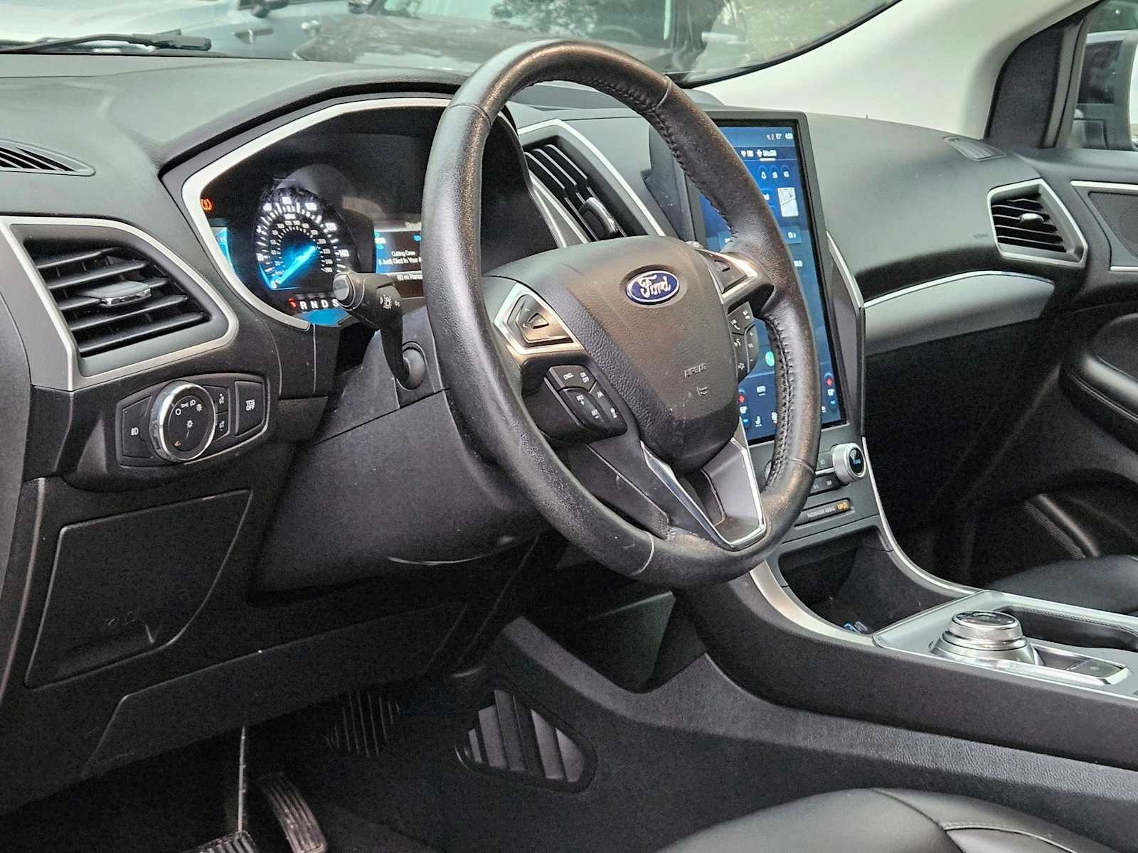 Thumbnail: 2021 Ford Edge - 2