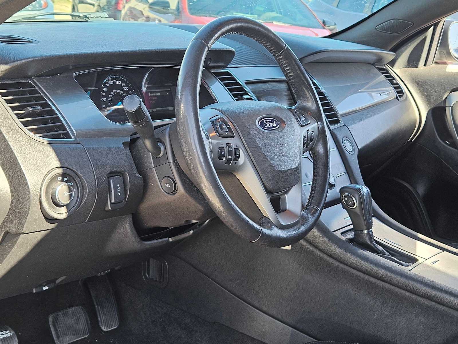 Thumbnail: 2014 Ford Taurus - 10