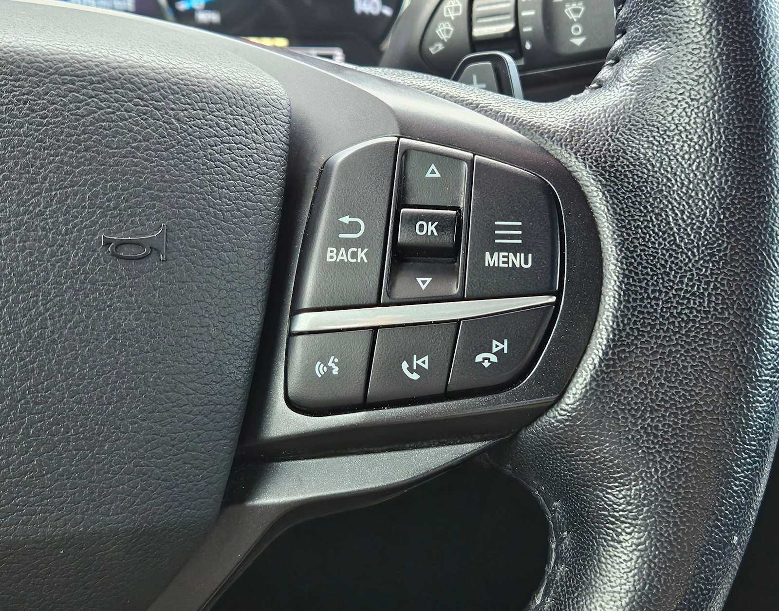 Thumbnail: 2020 Ford Explorer - 15