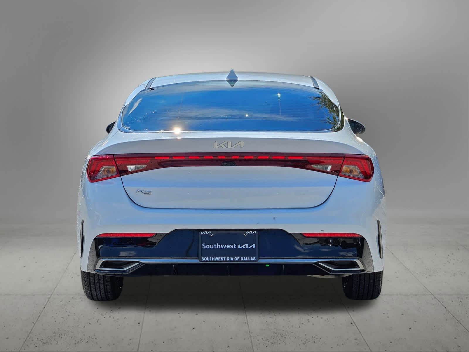 2022 Kia K5 LXS photo 4