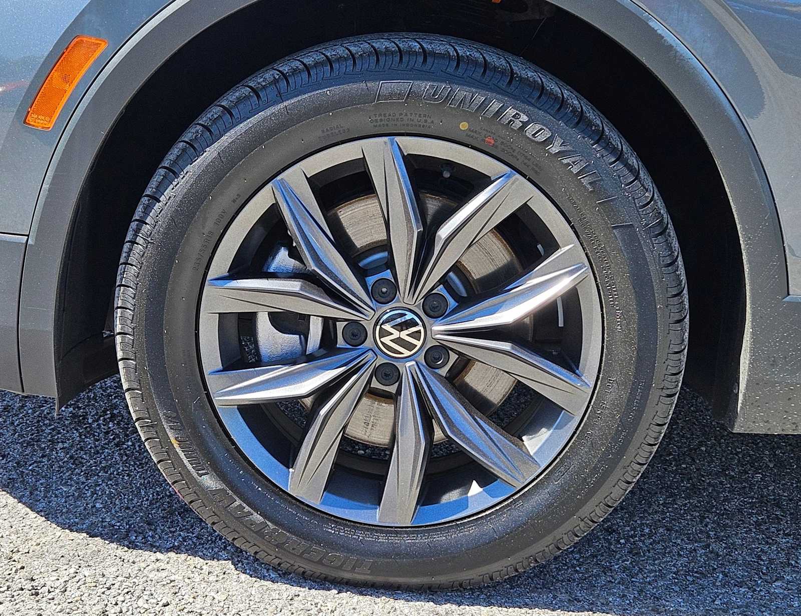 Thumbnail: 2022 Volkswagen Tiguan - 13