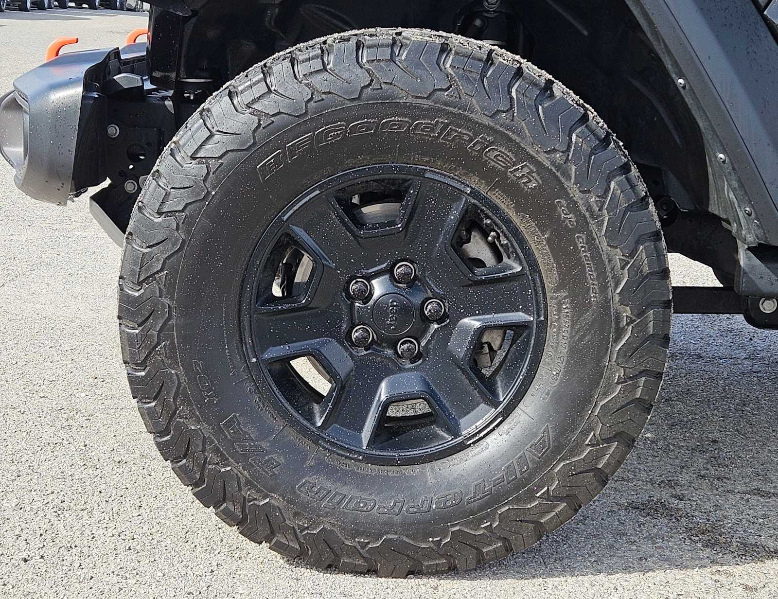 Thumbnail: 2022 Jeep Gladiator - 14