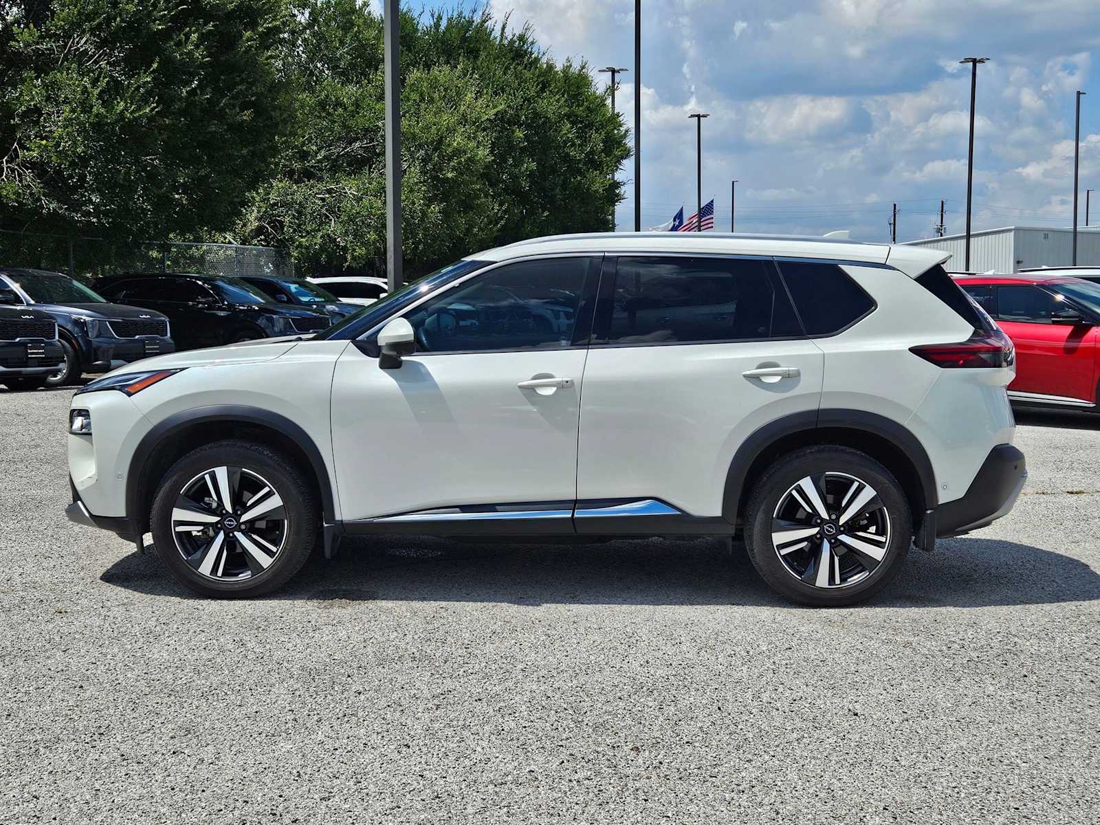 Thumbnail: 2022 Nissan Rogue - 2