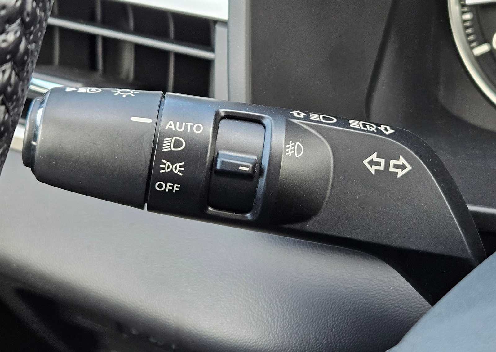 Thumbnail: 2022 Mitsubishi Outlander - 29