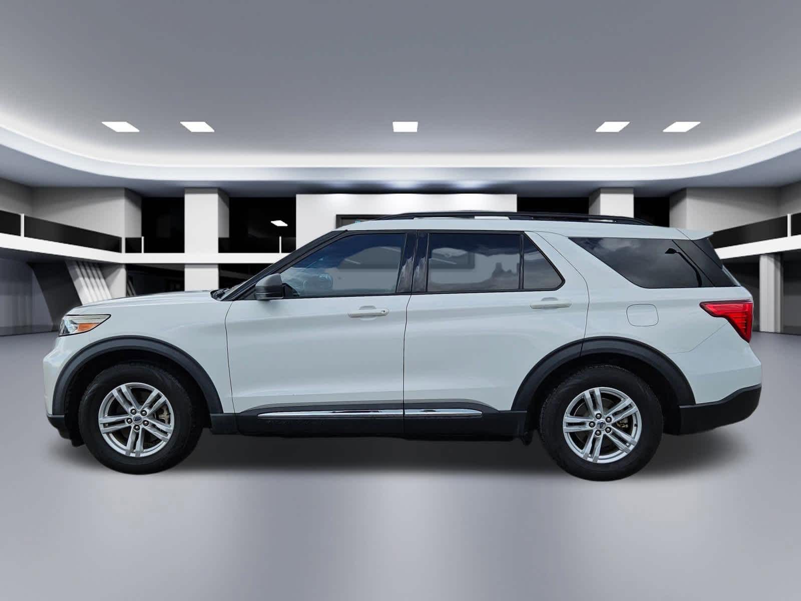 Thumbnail: 2020 Ford Explorer - 3
