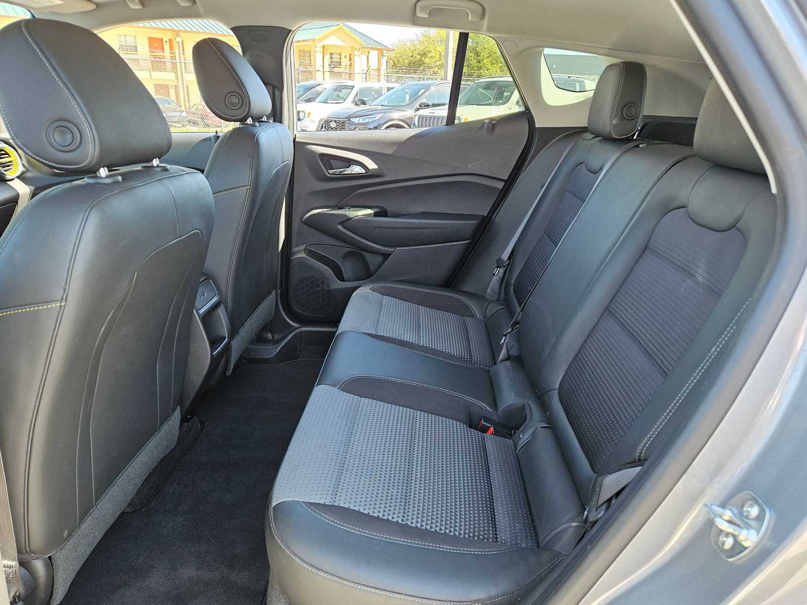 Thumbnail: 2025 Chevrolet Trax - 17