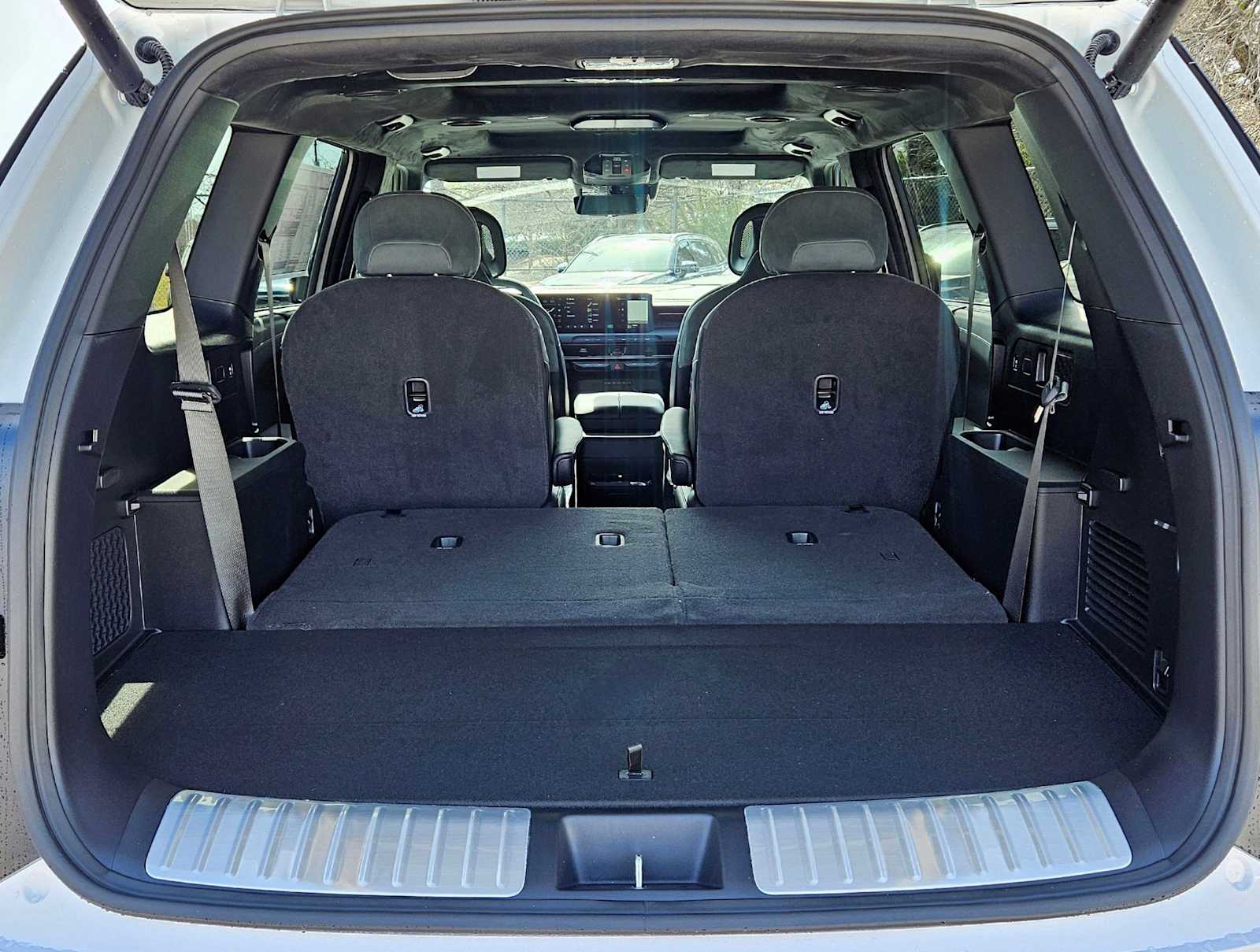 Thumbnail: 2027 Kia Telluride - 36