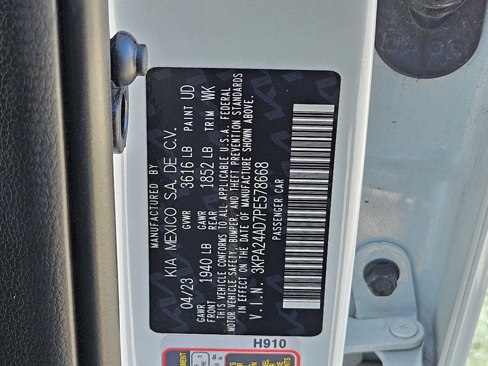 Thumbnail: 2023 Kia Rio - 35