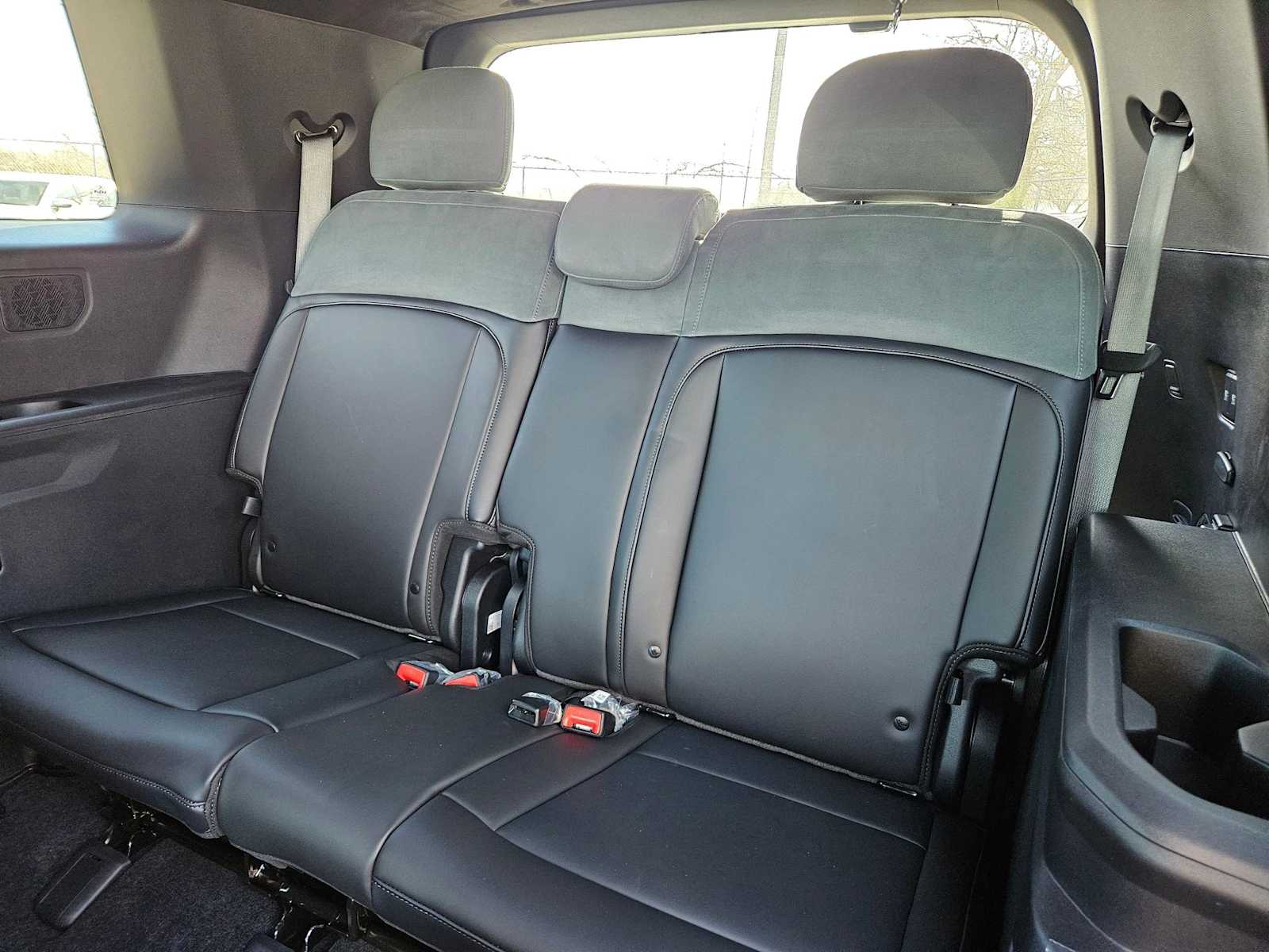 Thumbnail: 2027 Kia Telluride - 18