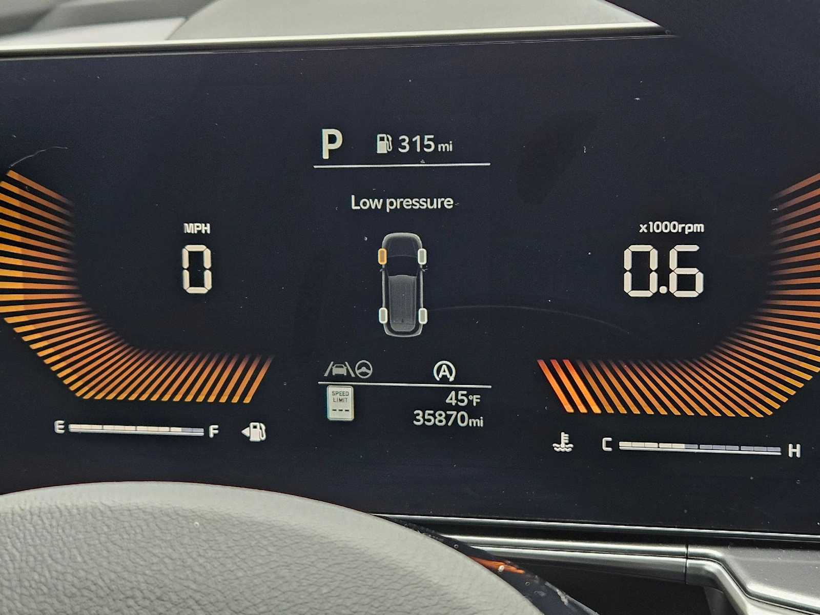 Thumbnail: 2024 Kia Sorento - 26