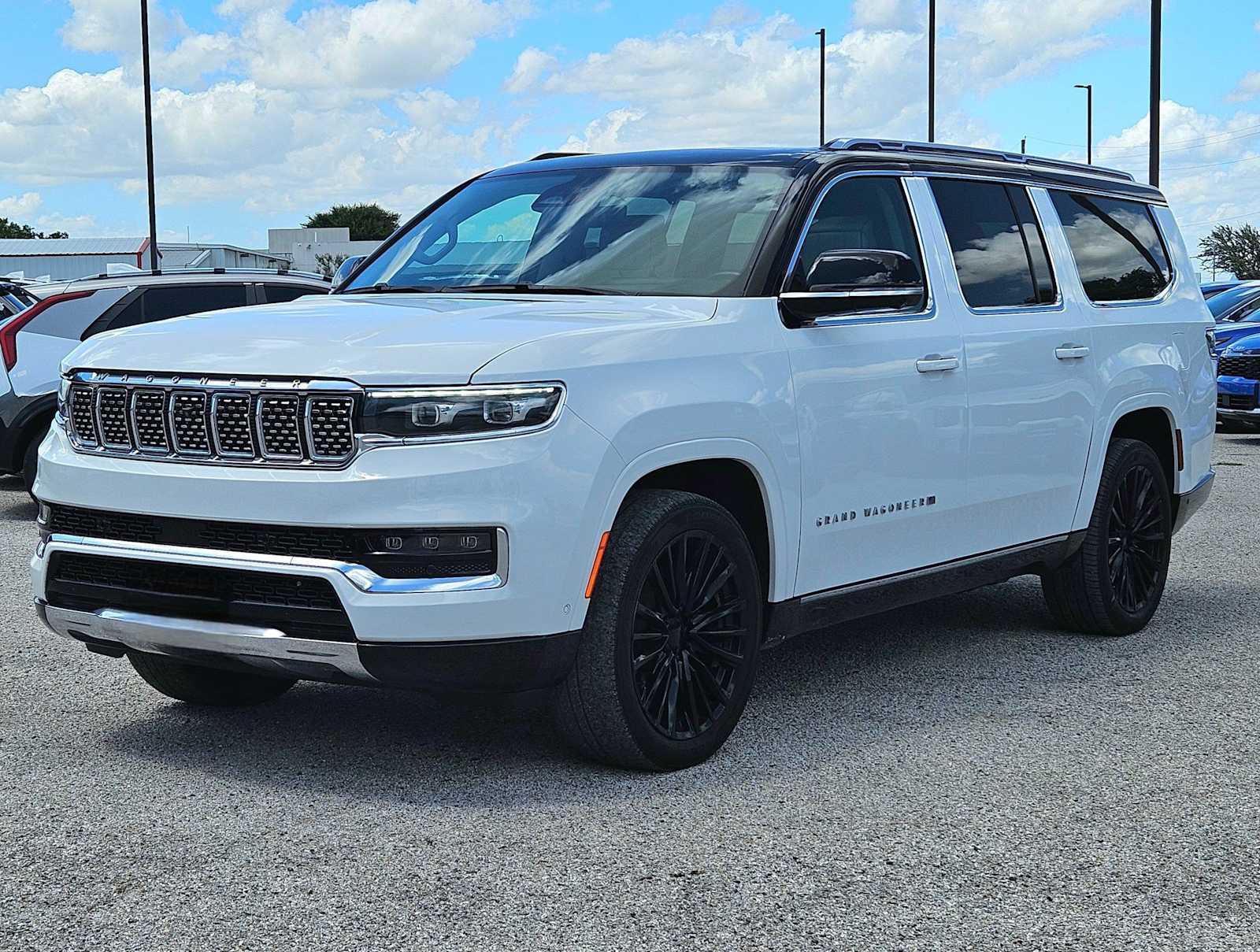 Thumbnail: 2023 Jeep Grand Wagoneer L - 10