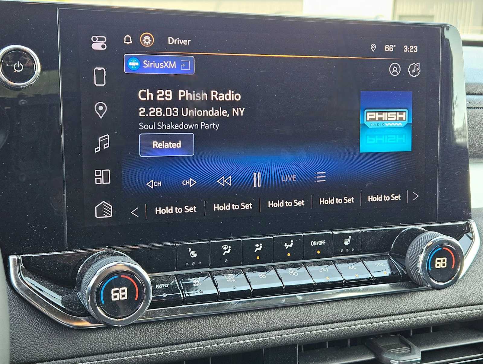 Thumbnail: 2023 Chevrolet Colorado - 22