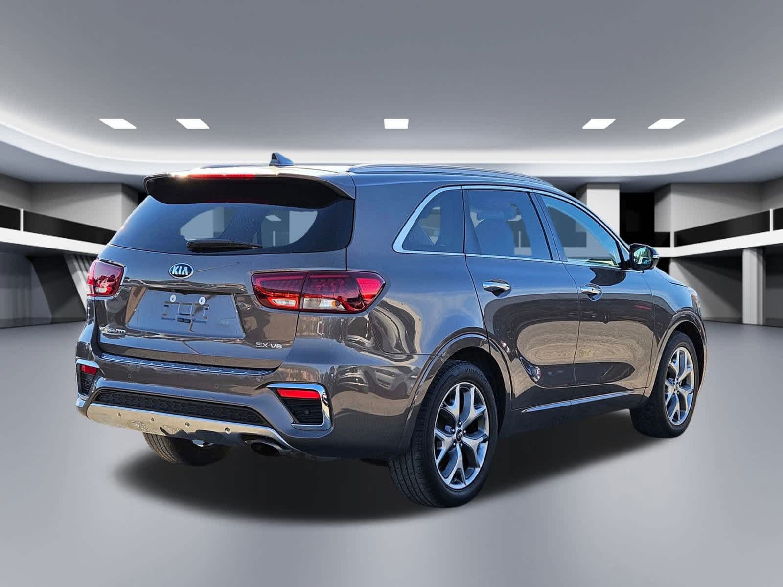 Thumbnail: 2020 Kia Sorento - 5