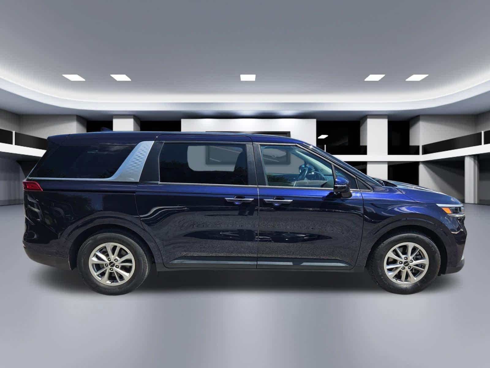 Thumbnail: 2024 Kia Carnival - 7