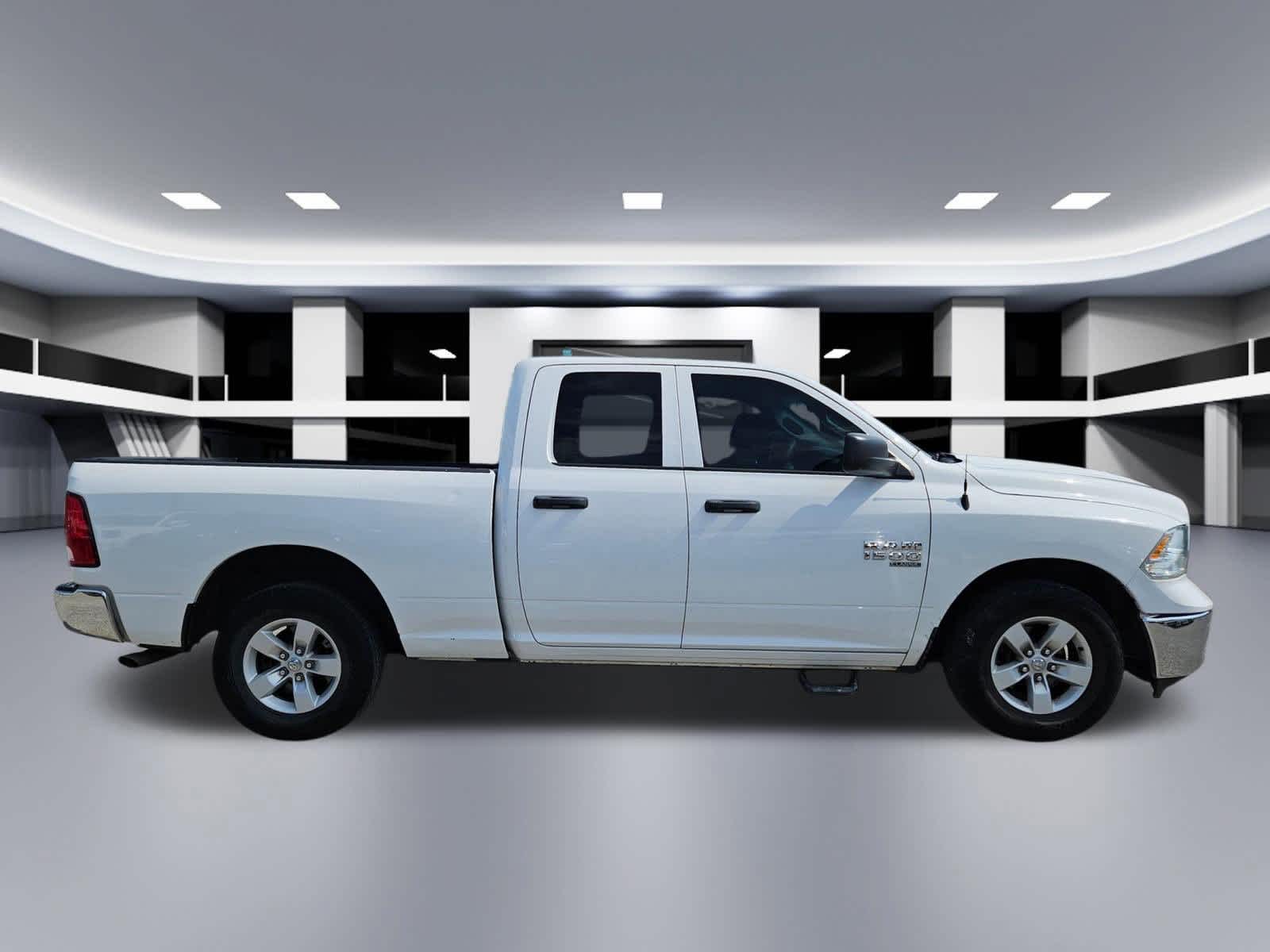 Thumbnail: 2019 RAM 1500 Classic - 7