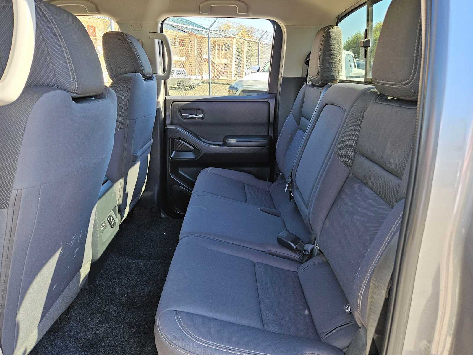 Thumbnail: 2023 Nissan Frontier - 17