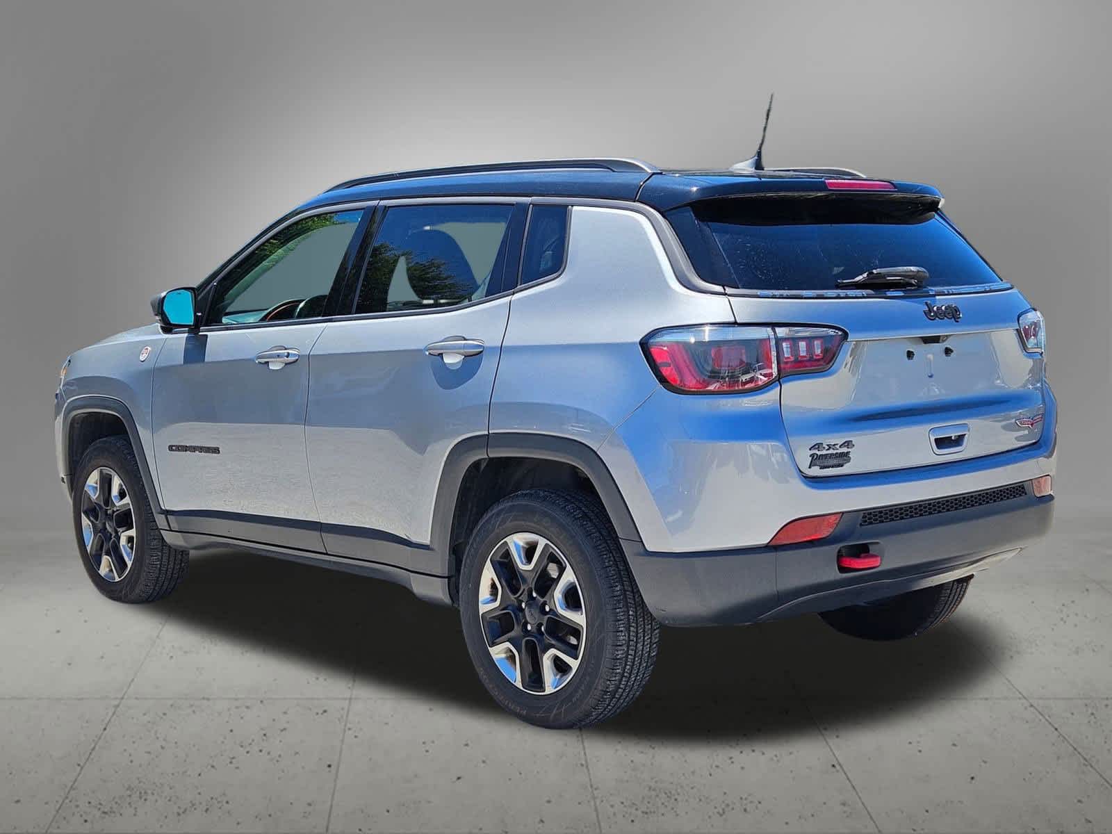 Thumbnail: 2018 Jeep Compass - 3