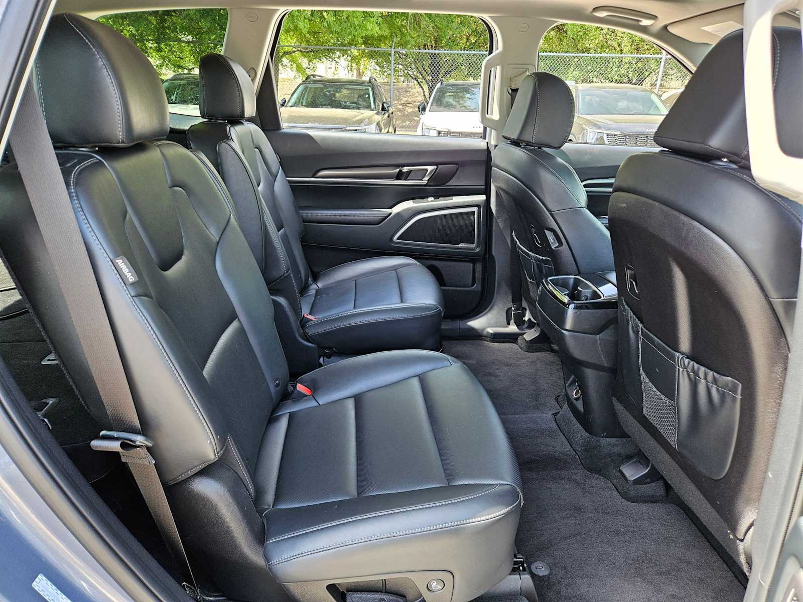 Thumbnail: 2025 Kia Telluride - 19