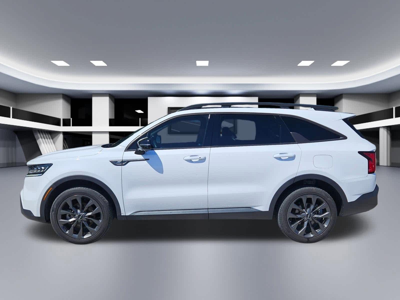 Thumbnail: 2023 Kia Sorento - 3