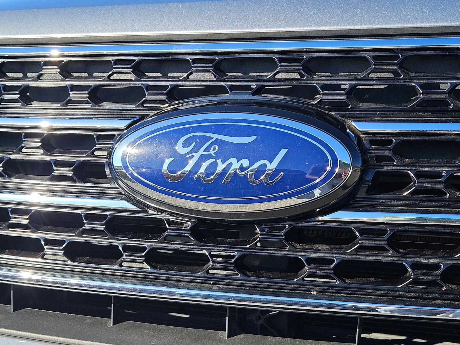 Thumbnail: 2020 Ford Explorer - 12