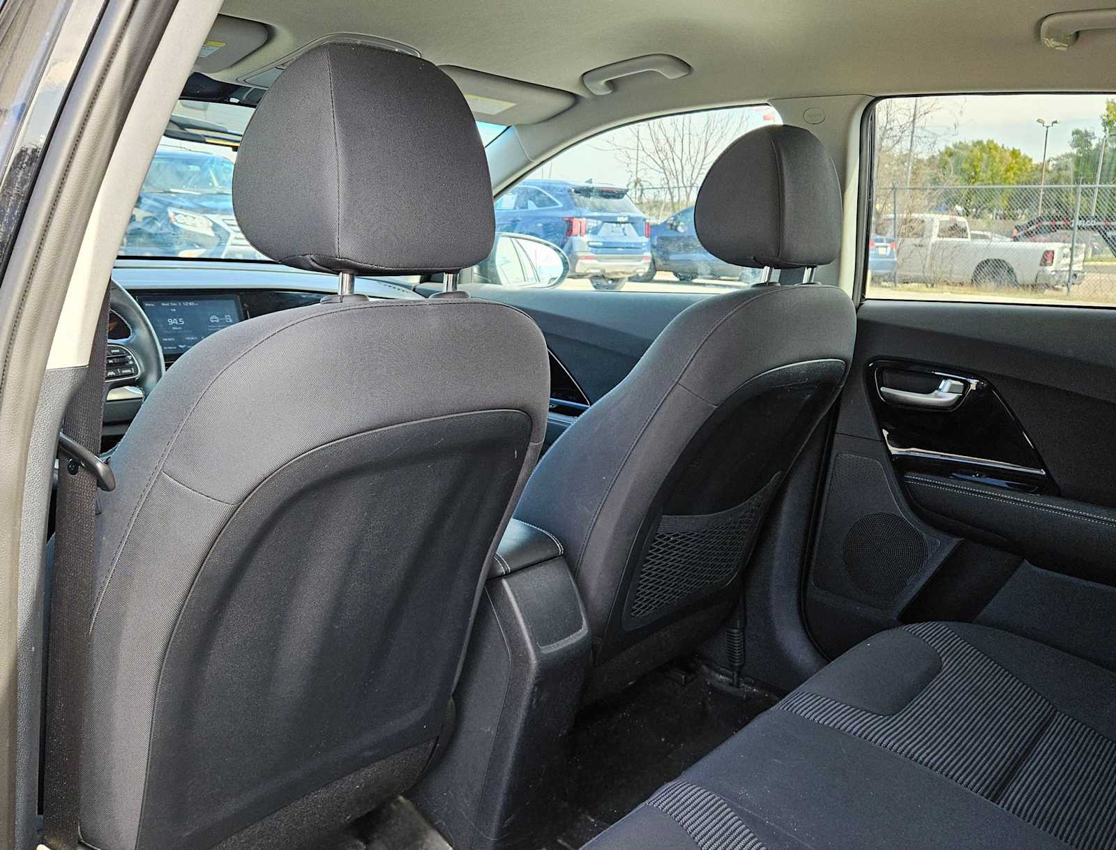 Thumbnail: 2022 Kia Niro - 15