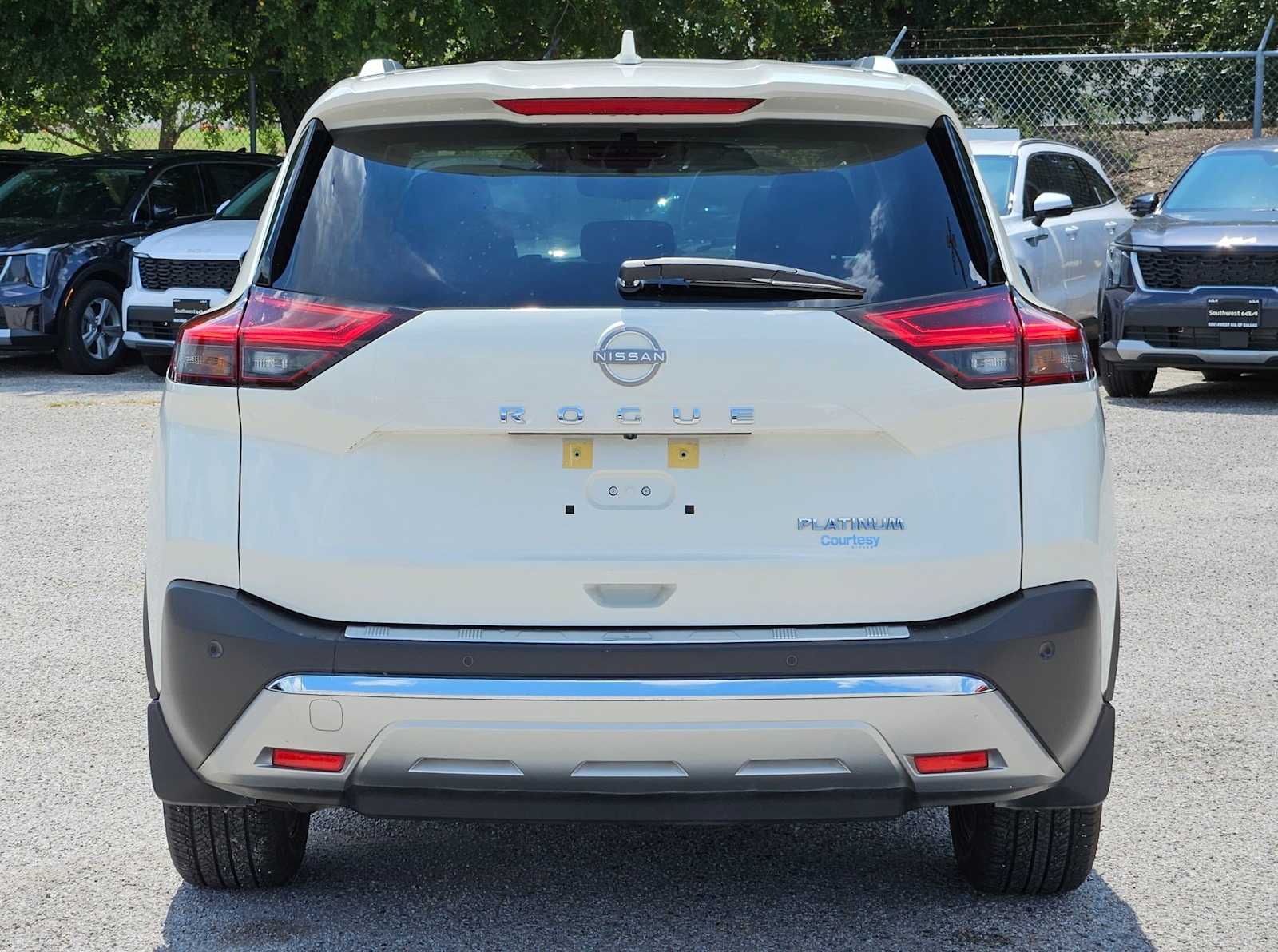 Thumbnail: 2022 Nissan Rogue - 4