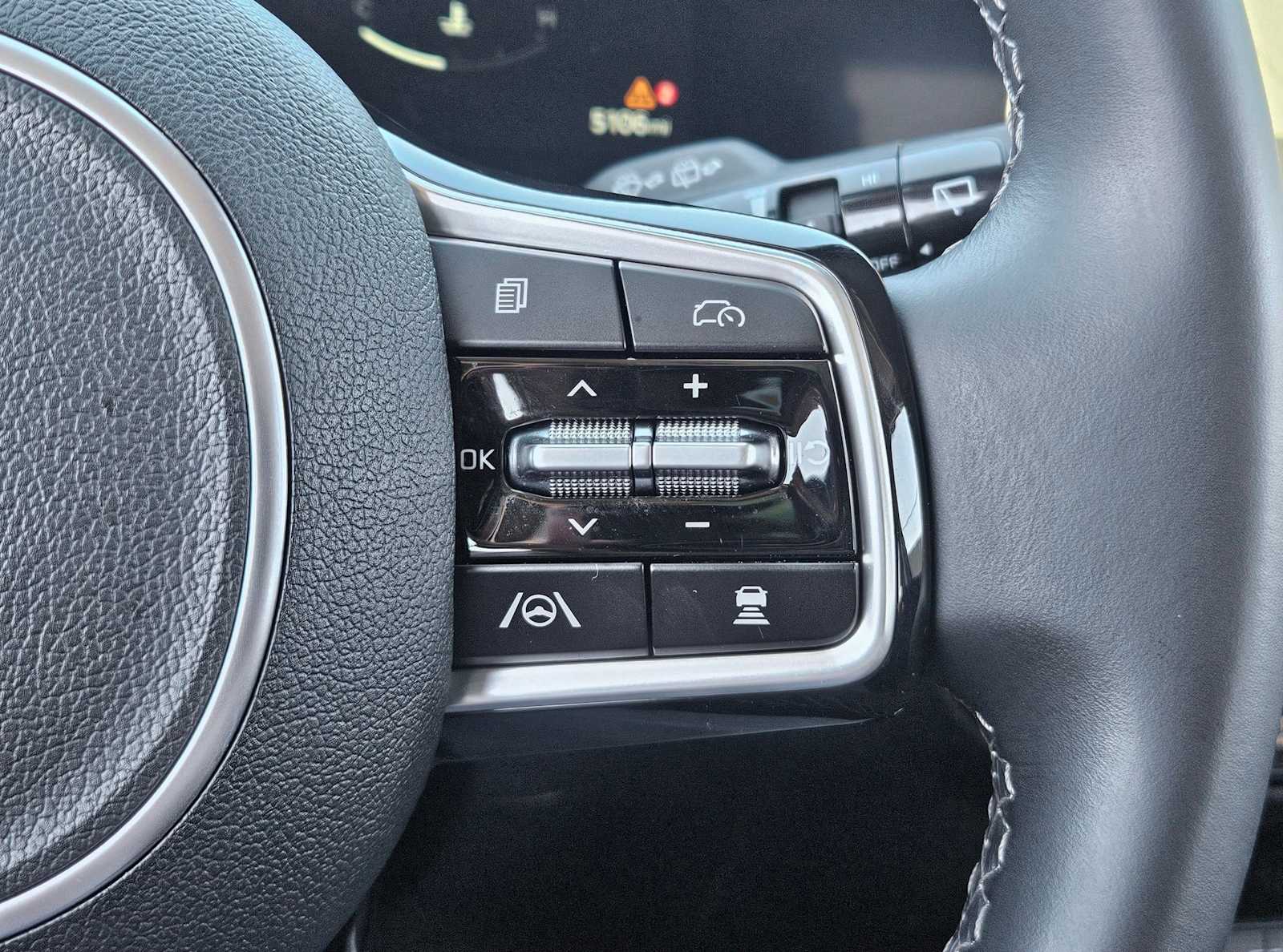 Thumbnail: 2024 Kia Sorento - 25