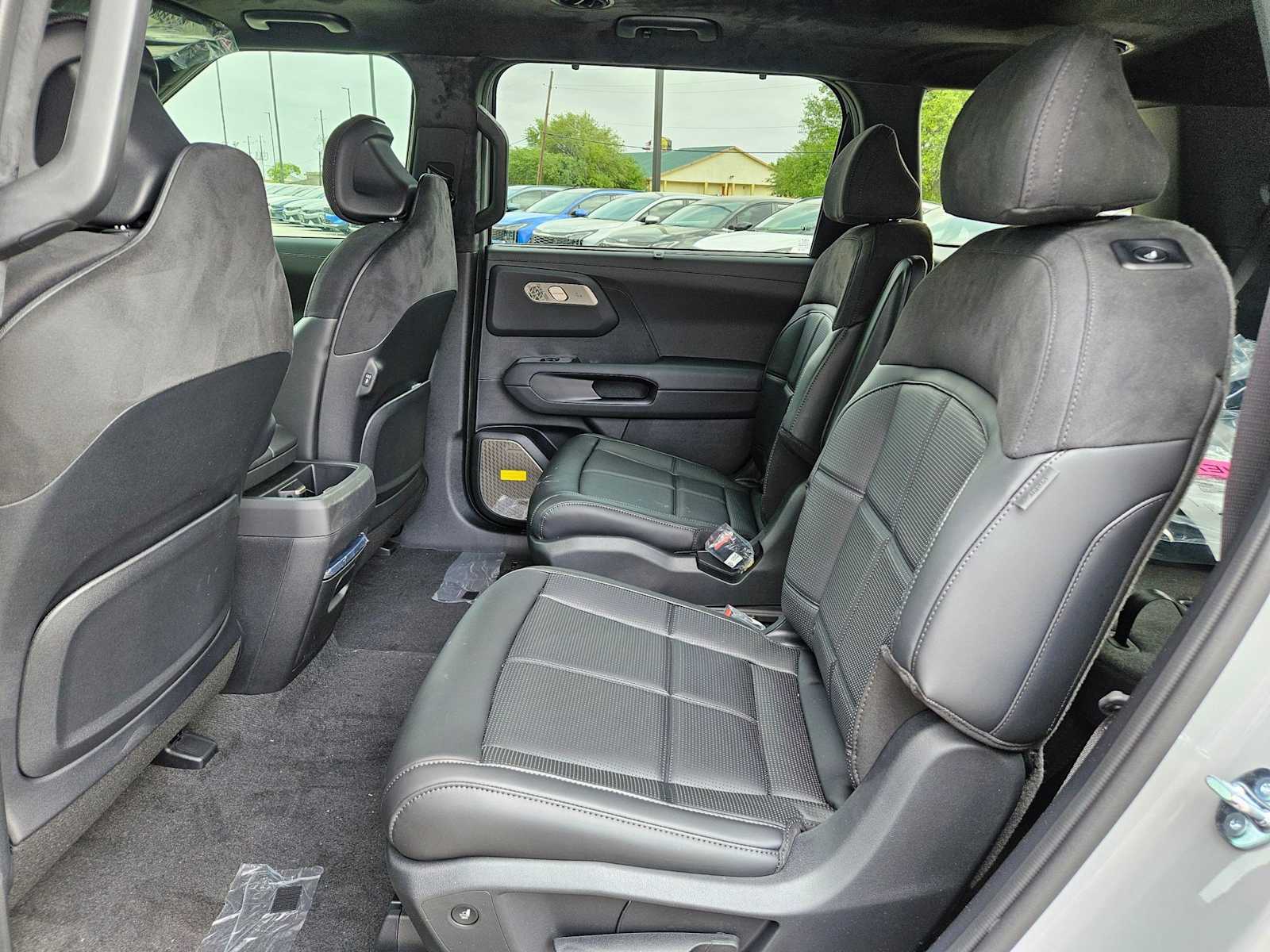 Thumbnail: 2027 Kia Telluride - 21