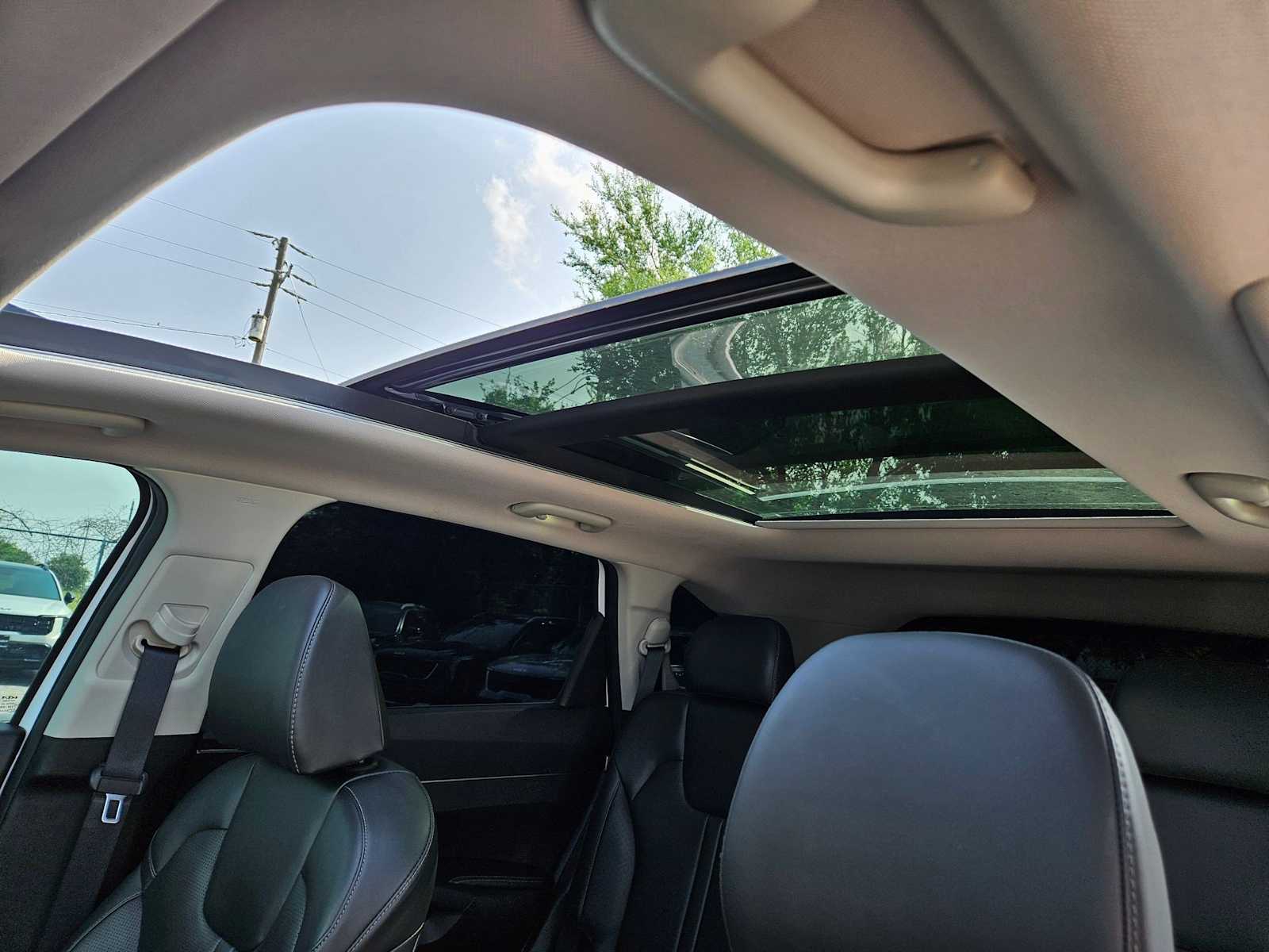 Thumbnail: 2025 Kia Sorento - 15