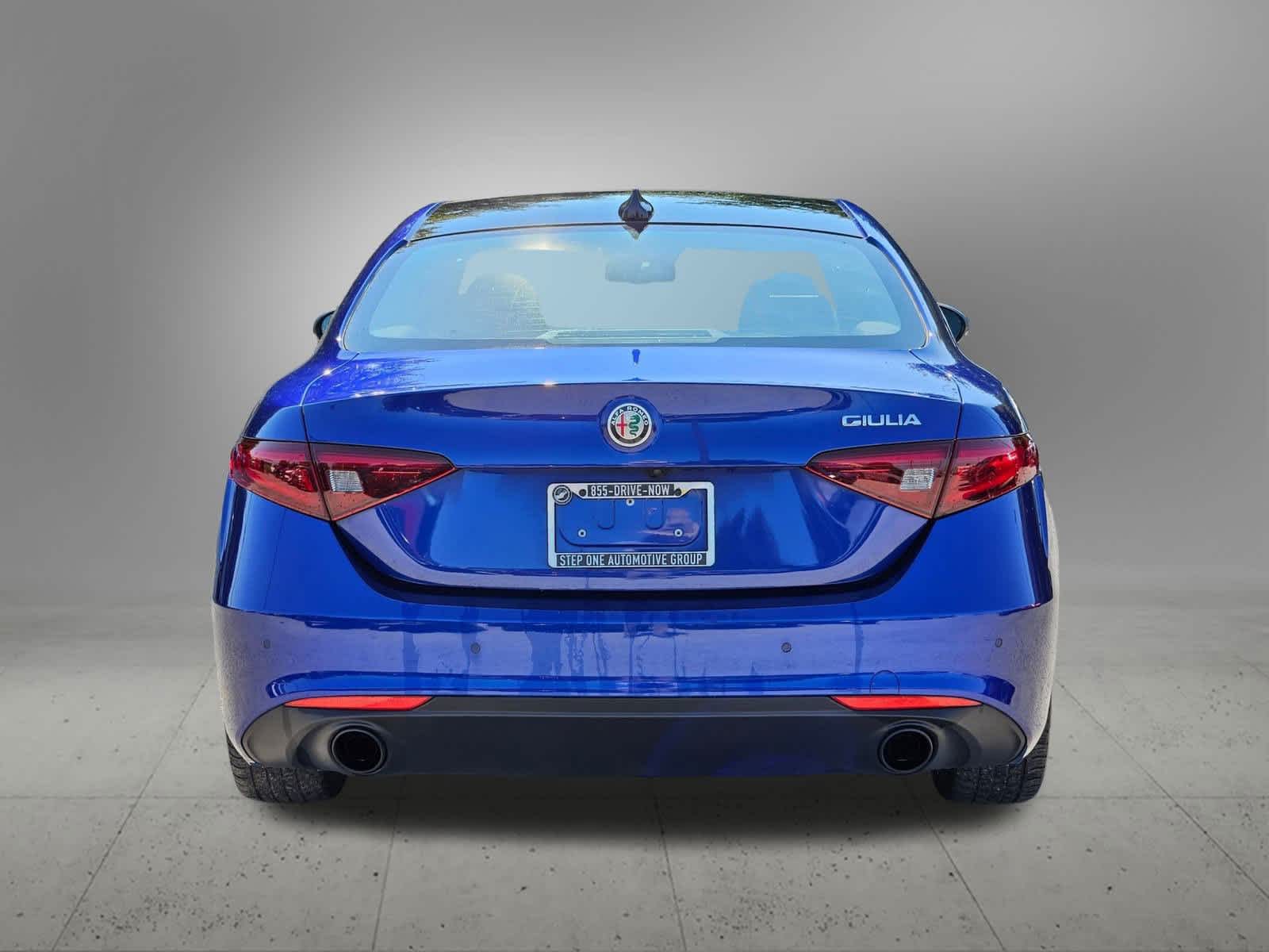 2022 Alfa Romeo Giulia Ti photo 4