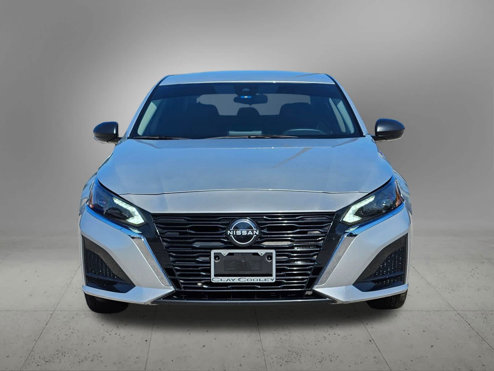 Thumbnail: 2024 Nissan Altima - 8