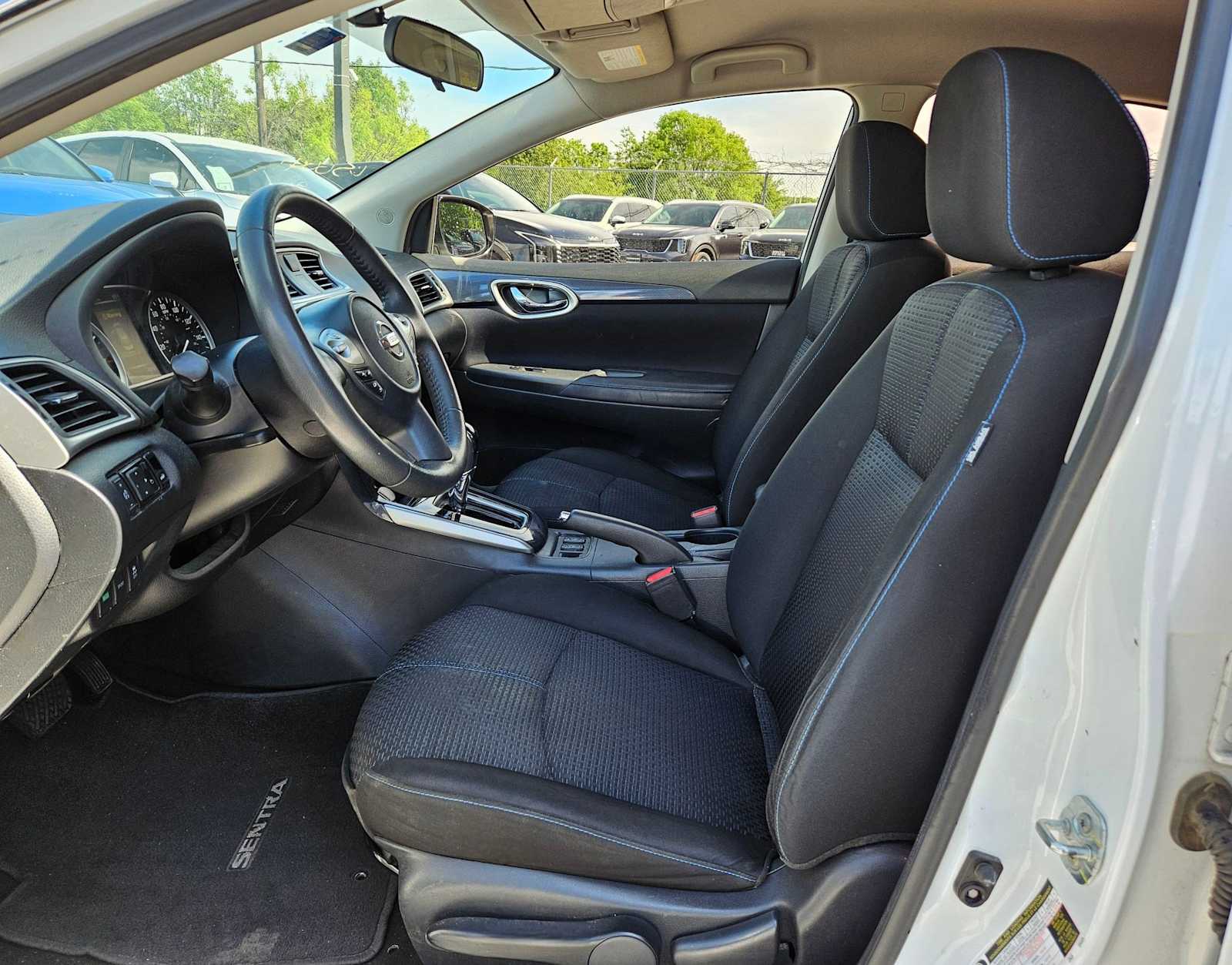 Thumbnail: 2017 Nissan Sentra - 14