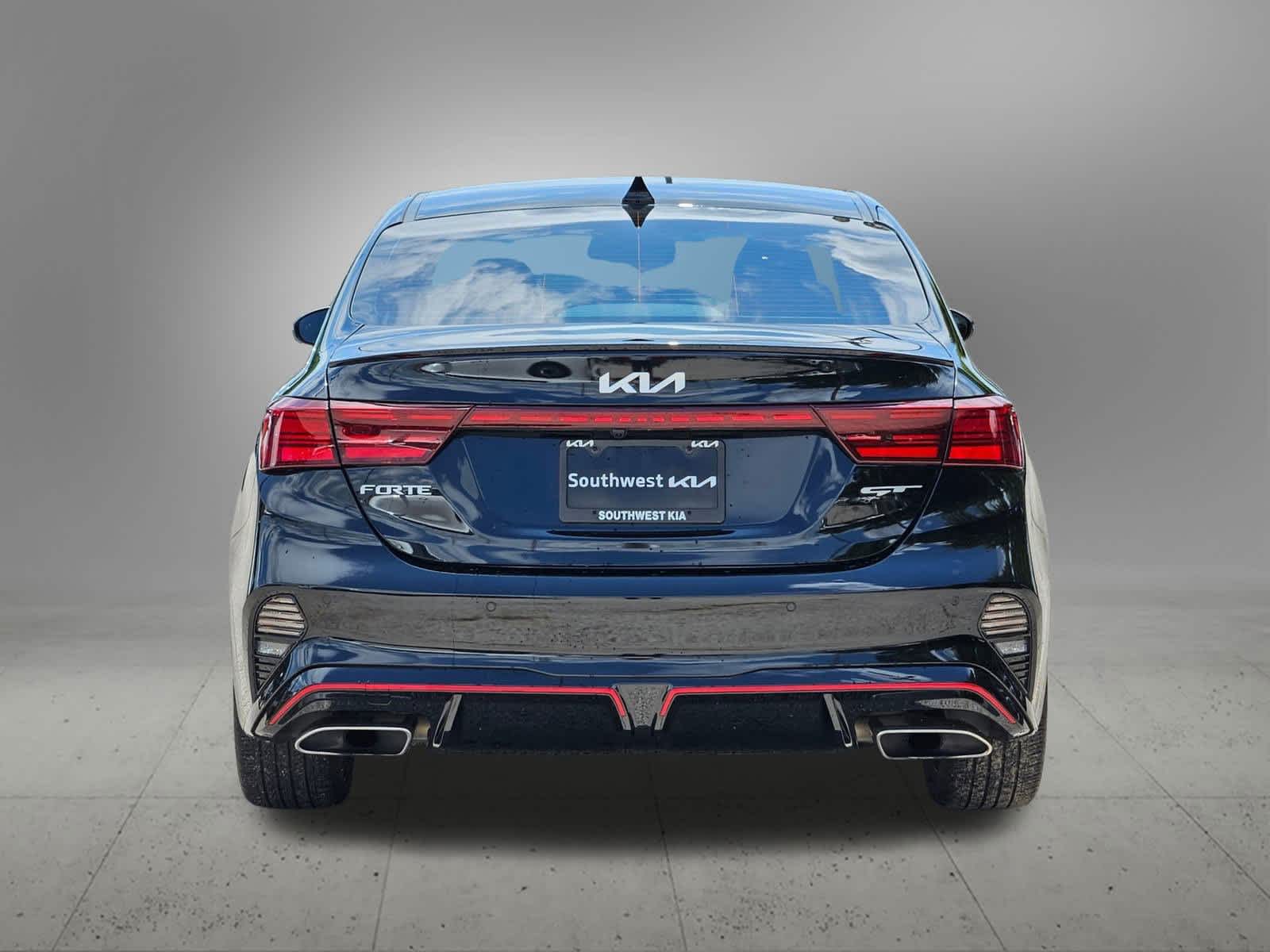 Thumbnail: 2023 Kia Forte - 4