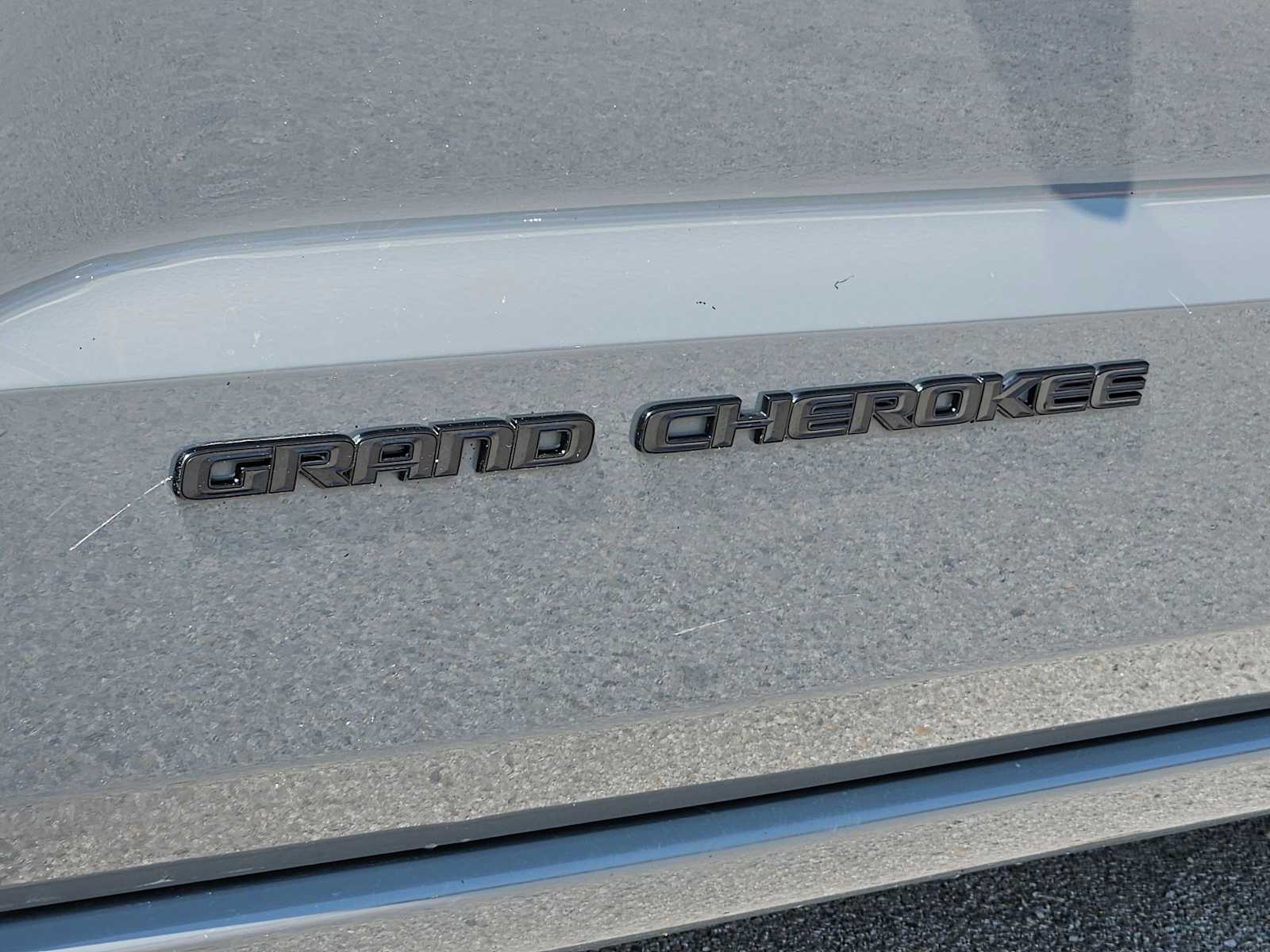 Thumbnail: 2019 Jeep Grand Cherokee - 11