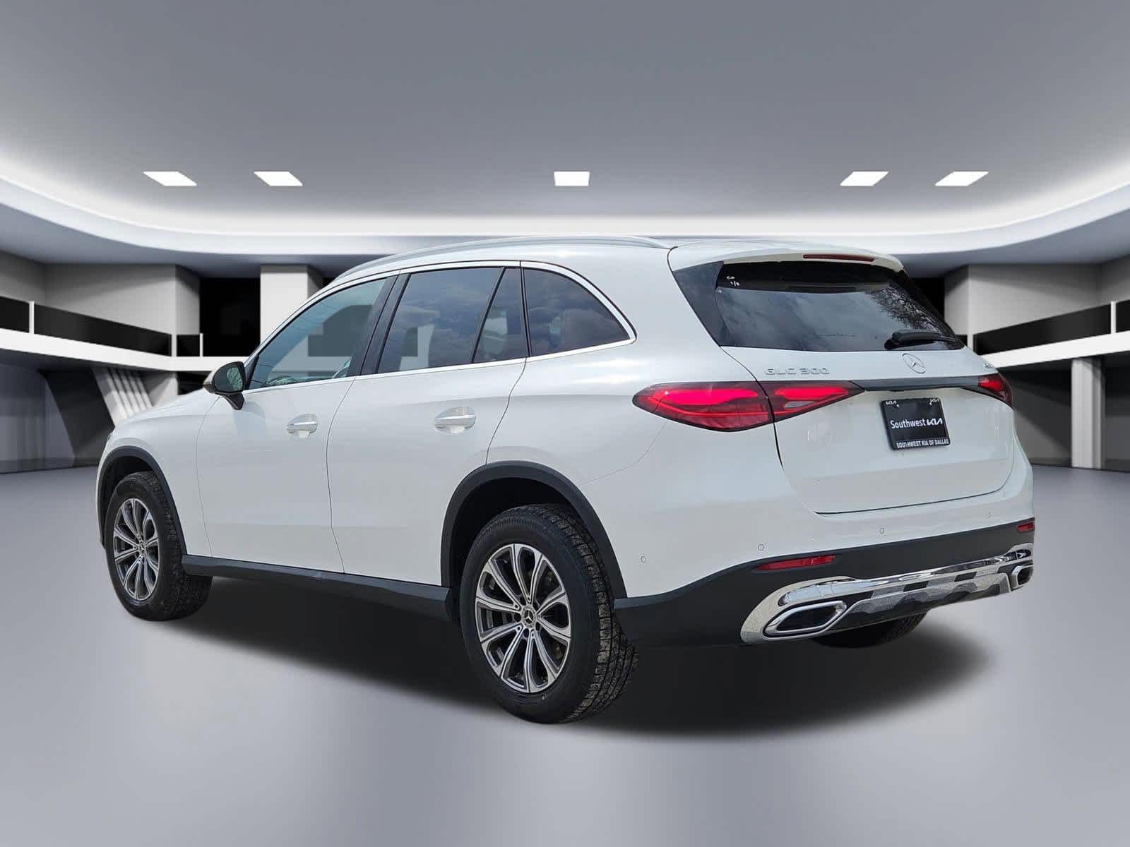 Thumbnail: 2024 Mercedes-Benz GLC - 4