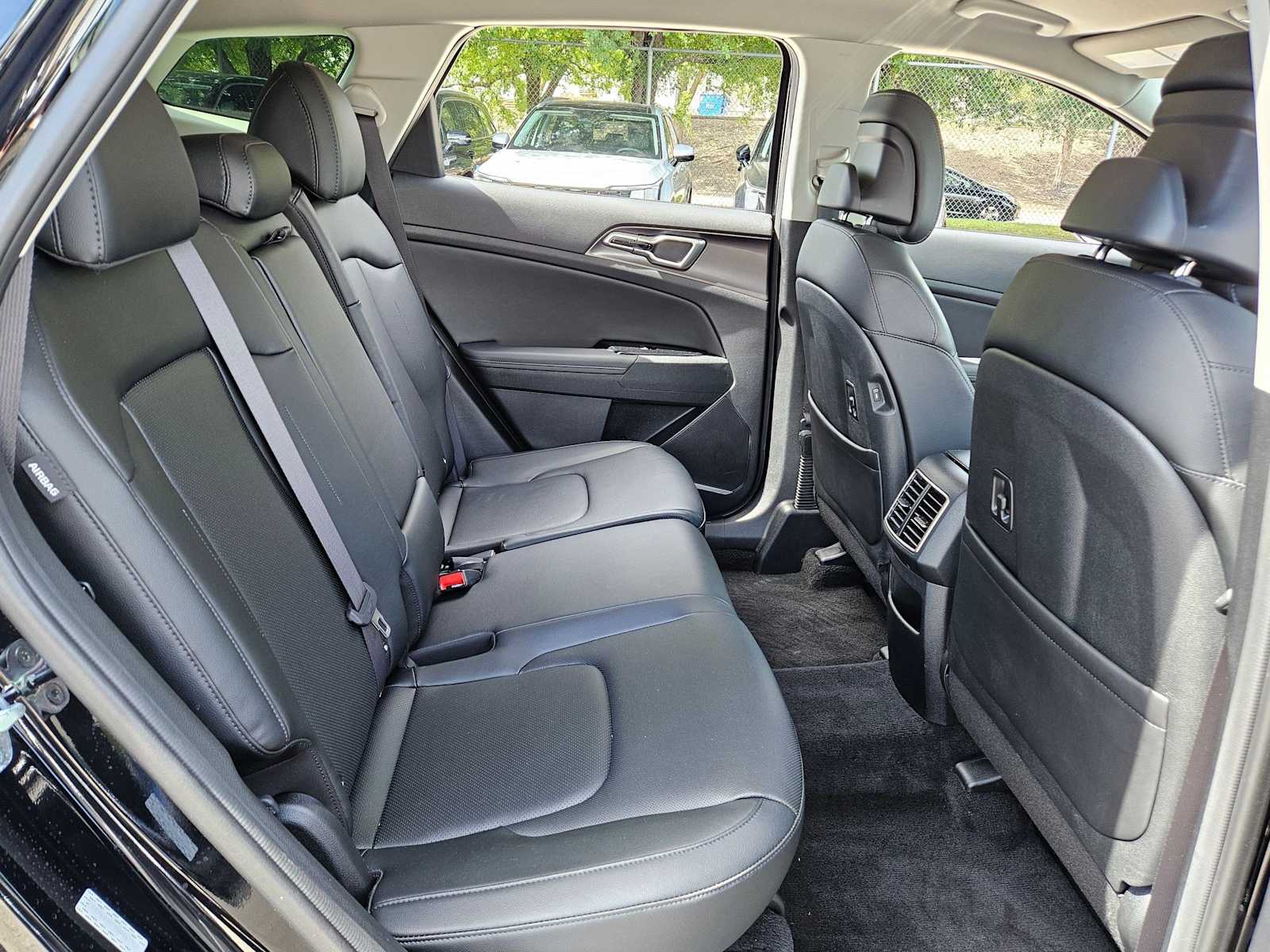 Thumbnail: 2025 Kia Sportage - 19