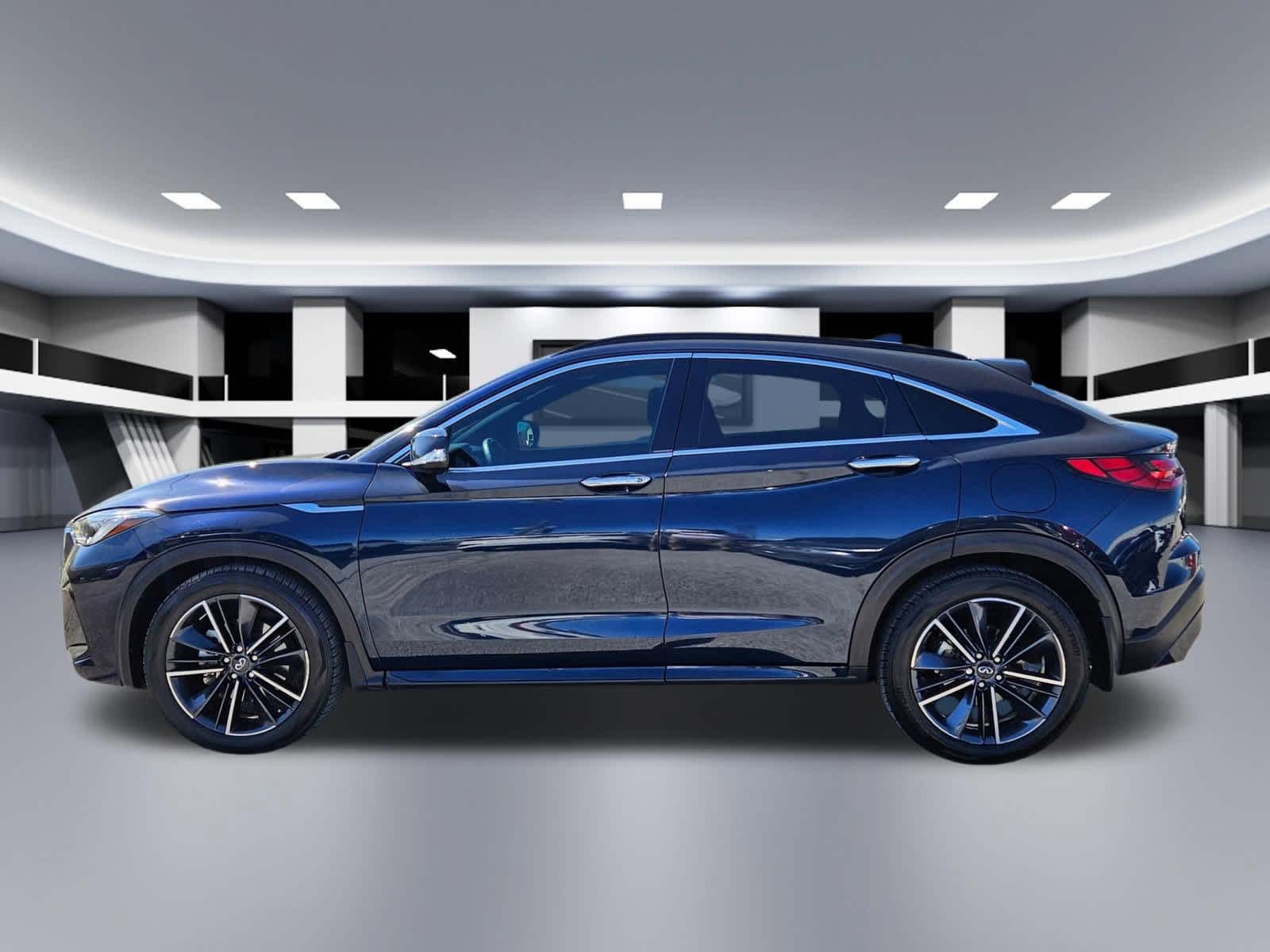 Thumbnail: 2023 INFINITI QX55 - 3