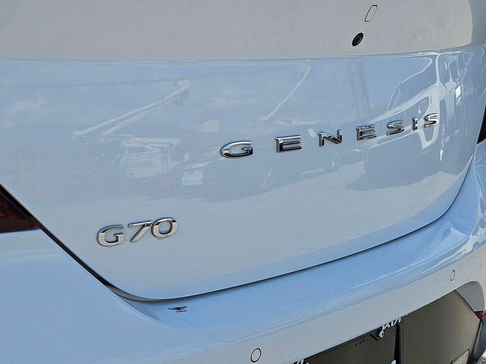 Thumbnail: 2023 Genesis G70 - 12