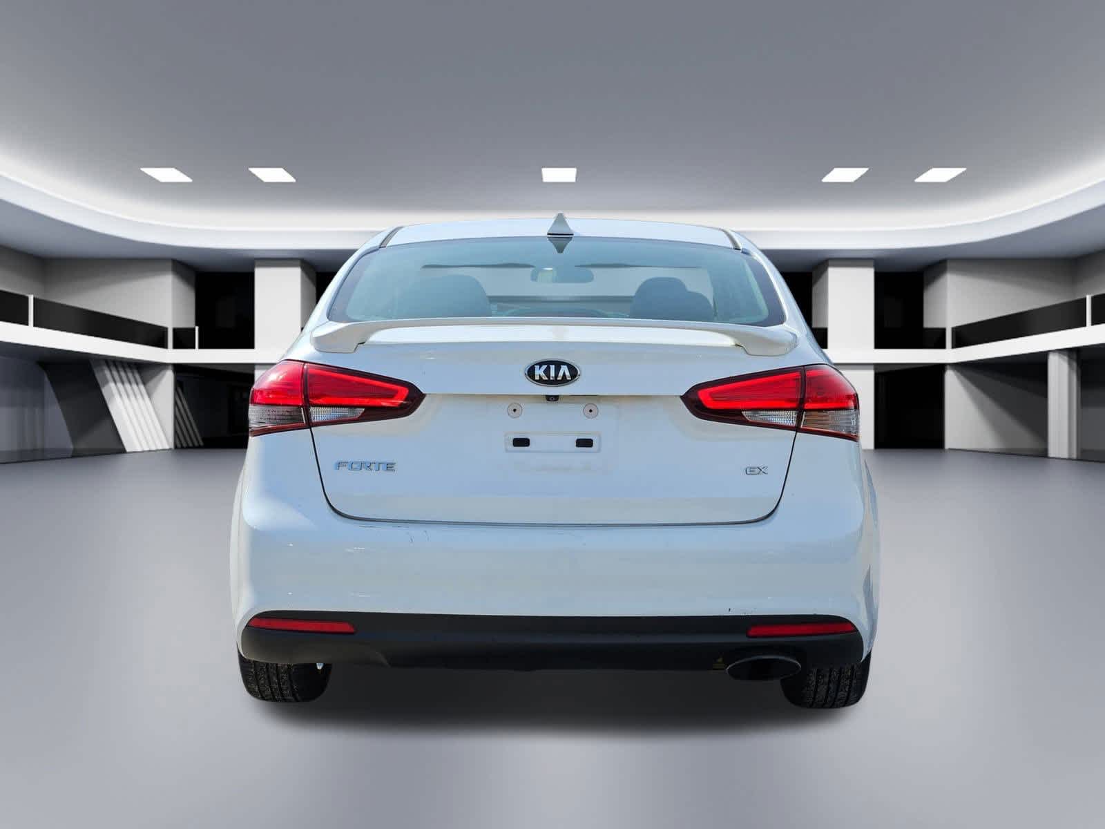 Thumbnail: 2017 Kia Forte - 5