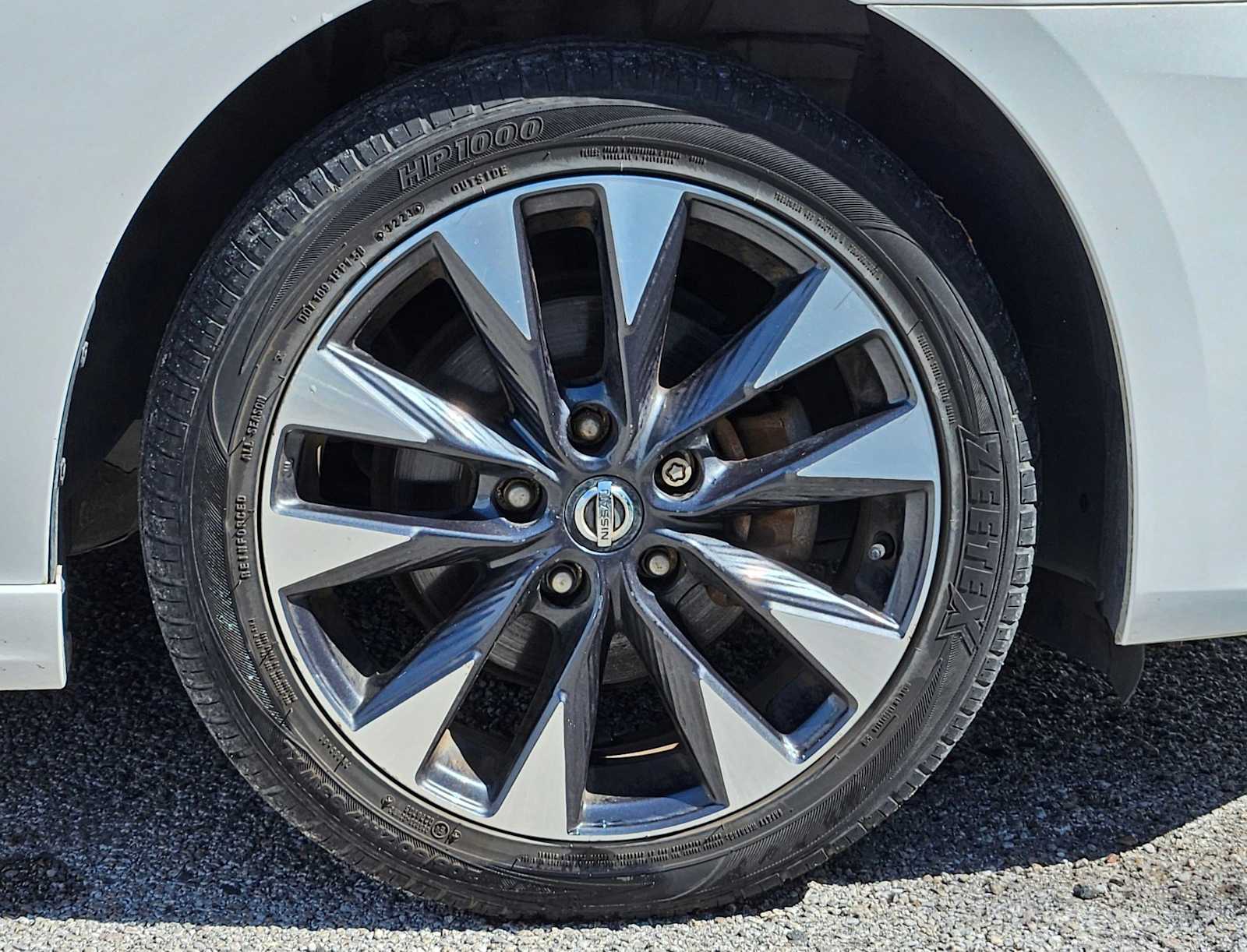 Thumbnail: 2017 Nissan Sentra - 12