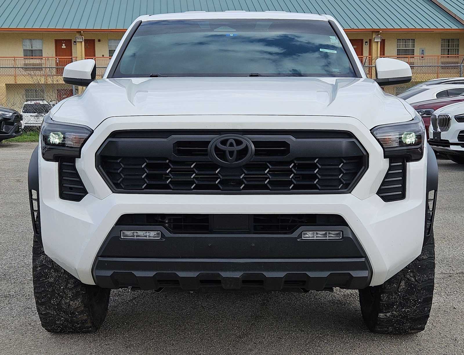 Thumbnail: 2024 Toyota Tacoma - 9