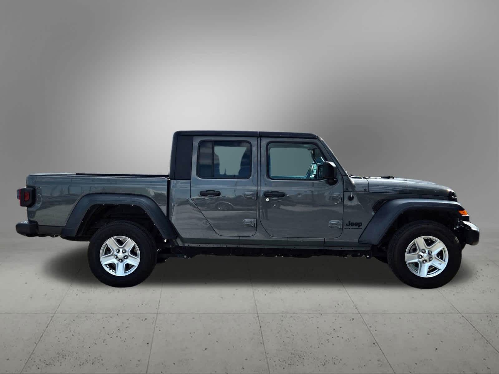 Thumbnail: 2023 Jeep Gladiator - 7