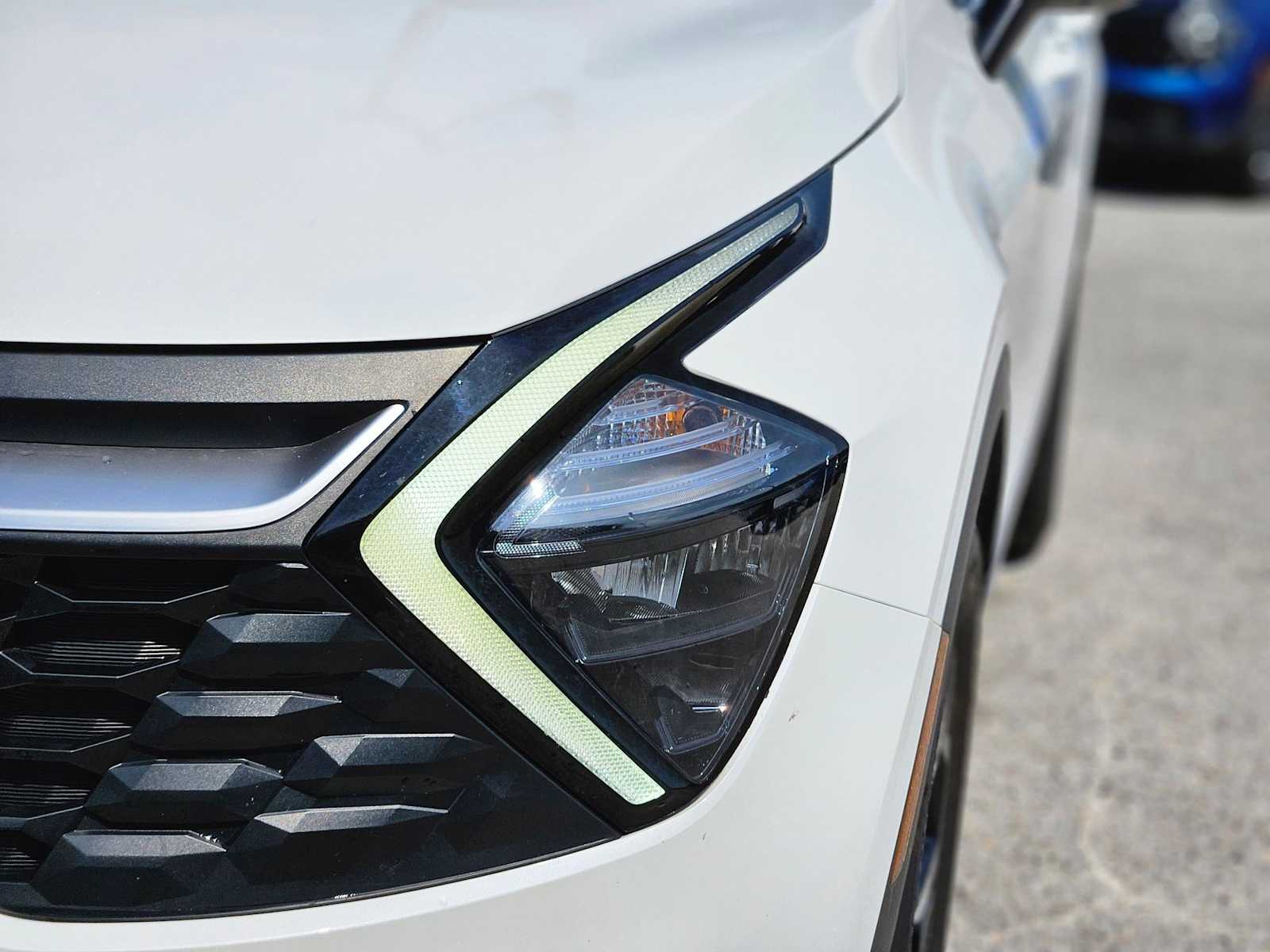 Thumbnail: 2023 Kia Sportage - 11