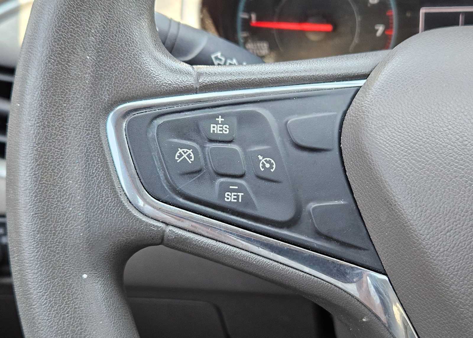 Thumbnail: 2016 Chevrolet Malibu - 18