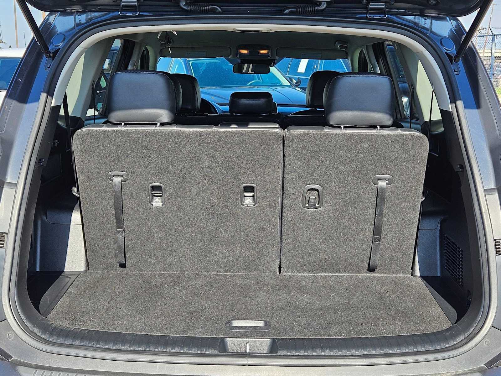 Thumbnail: 2021 Kia Telluride - 34