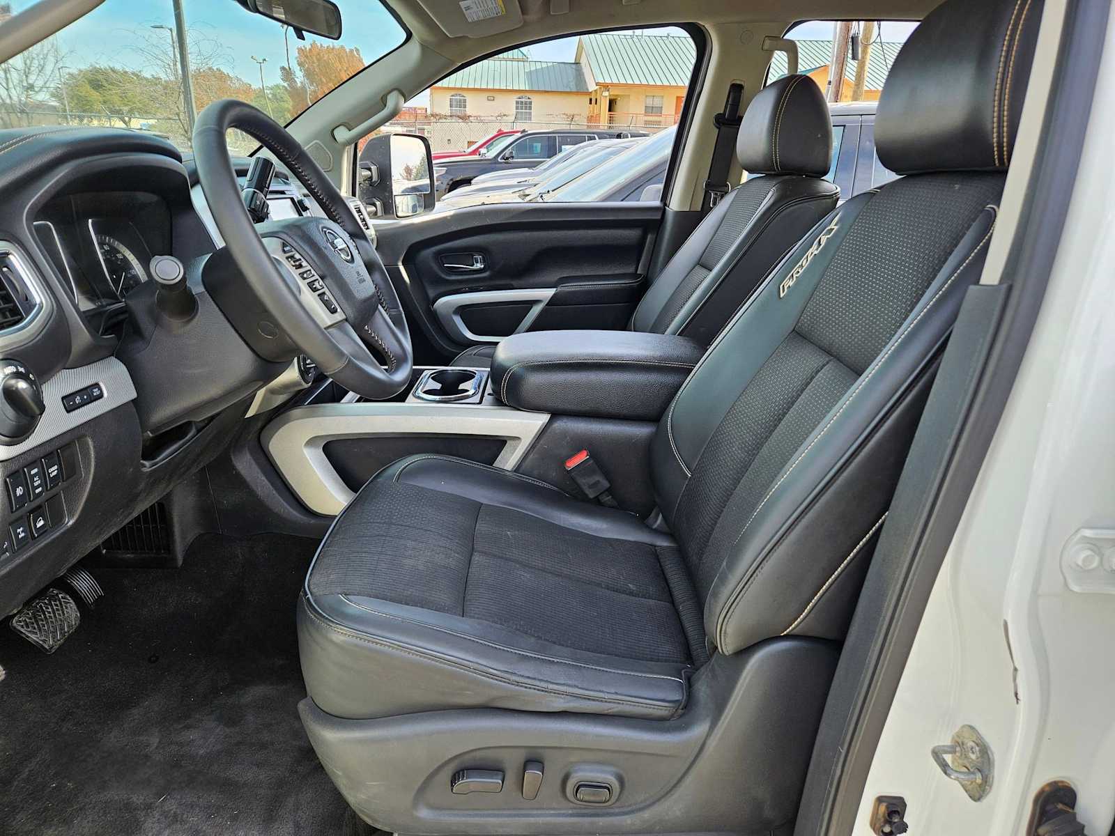 Thumbnail: 2018 Nissan Titan - 14